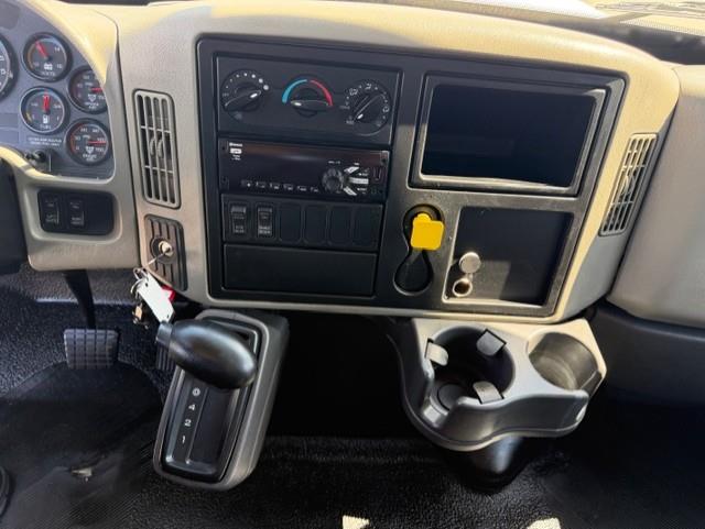 2019 International 4300-8