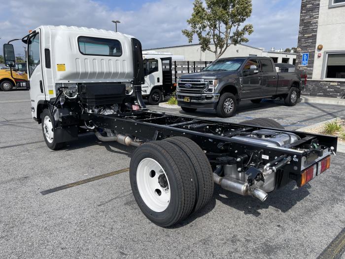 2026 Isuzu NQR - image 3