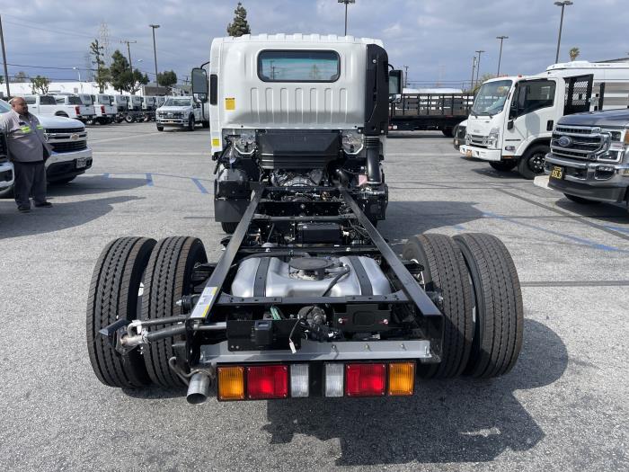 2026 Isuzu NQR - image 4