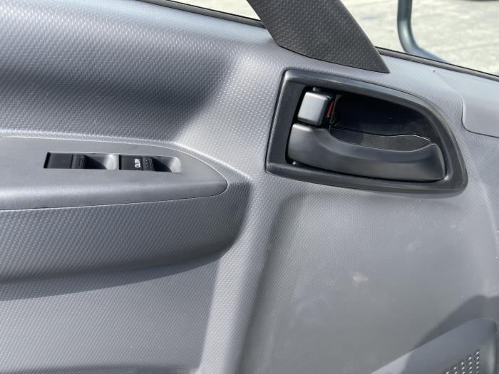 2026 Isuzu NQR - image 12