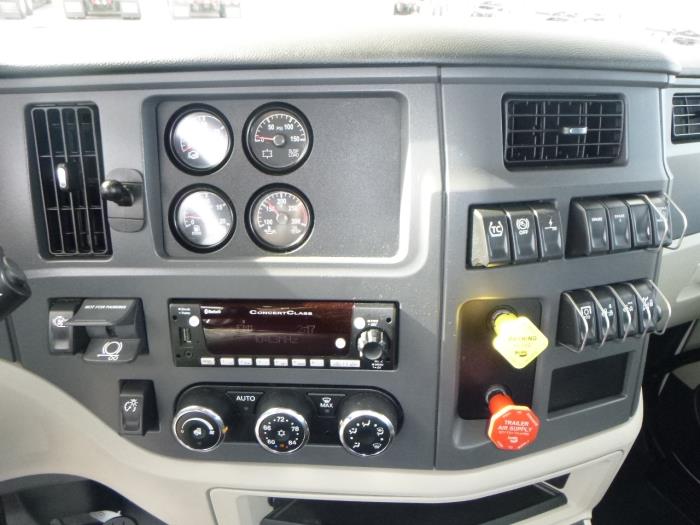 2023 Peterbilt 567-14