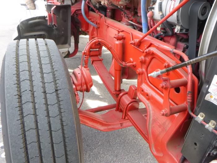 2023 Peterbilt 567-35