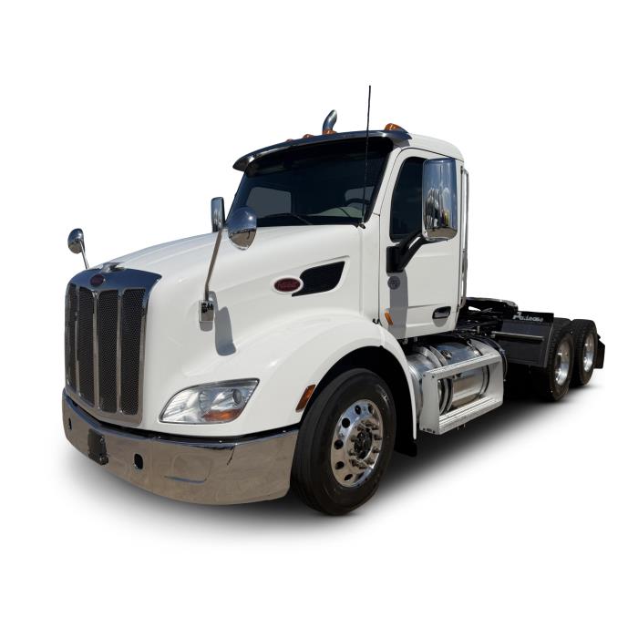 2021 Peterbilt 579 - image 1