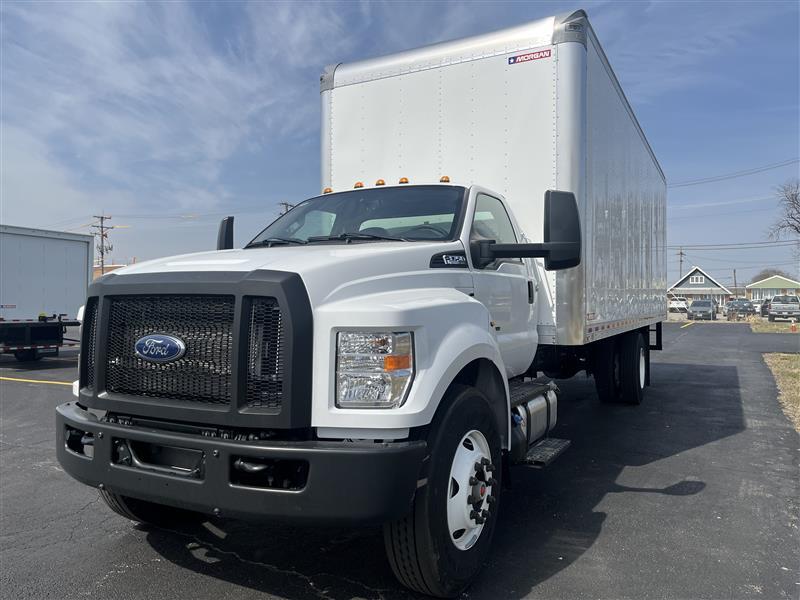 New 2027 Ford F-750 - photo 1