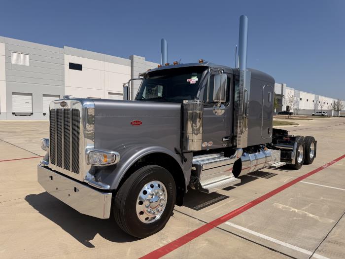 2027 Peterbilt 589-1