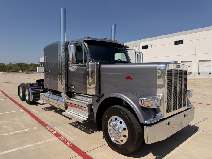 2027 Peterbilt 589-3