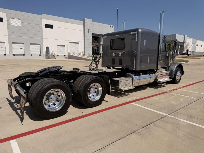 2027 Peterbilt 589-5