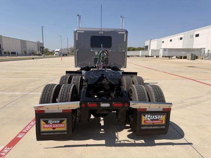 2027 Peterbilt 589-6