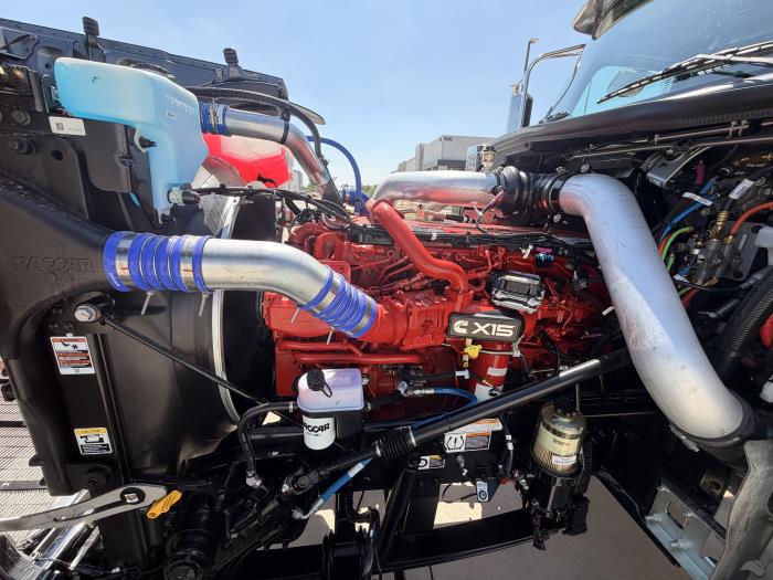 2027 Peterbilt 589-16