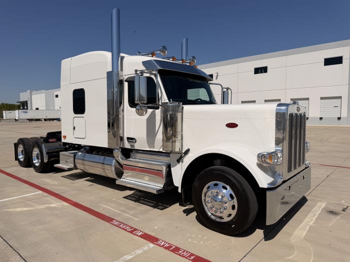 2027 Peterbilt 589-3
