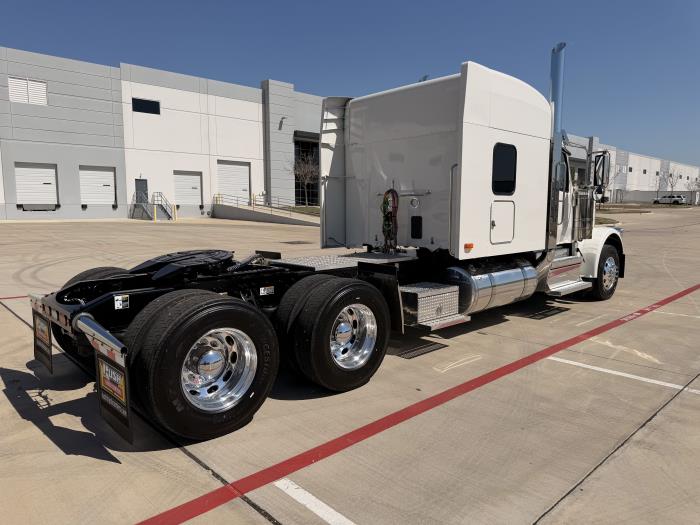 2027 Peterbilt 589-5