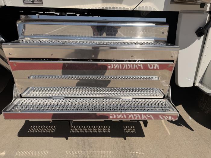 2027 Peterbilt 589-19