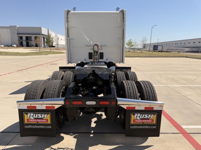 2027 Peterbilt 589-6