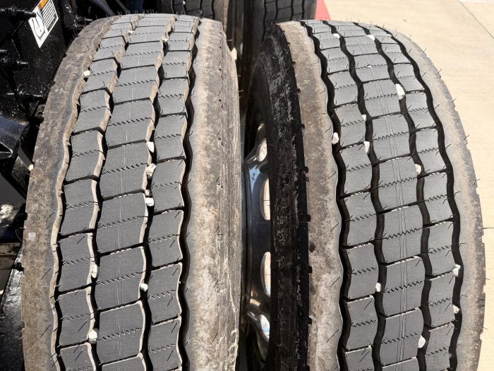 2027 Peterbilt 589-11