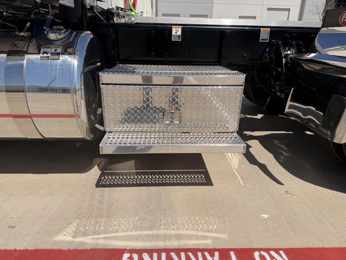 2027 Peterbilt 589-15