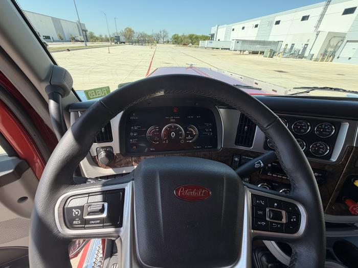 2027 Peterbilt 589-20