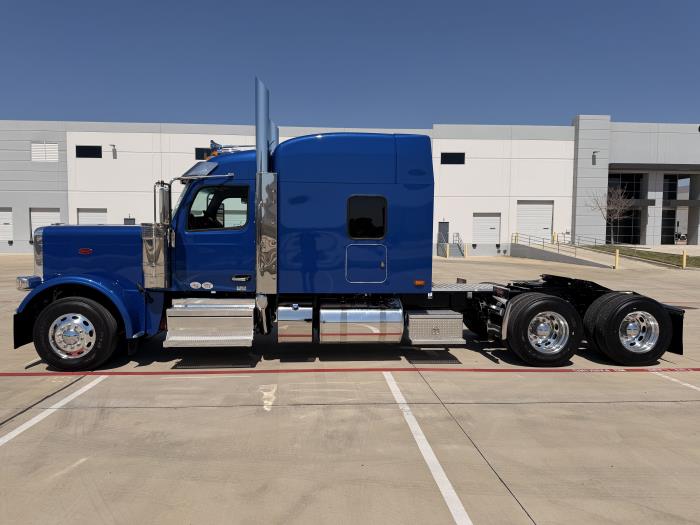 2027 Peterbilt 589-8