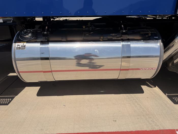 2027 Peterbilt 589-18