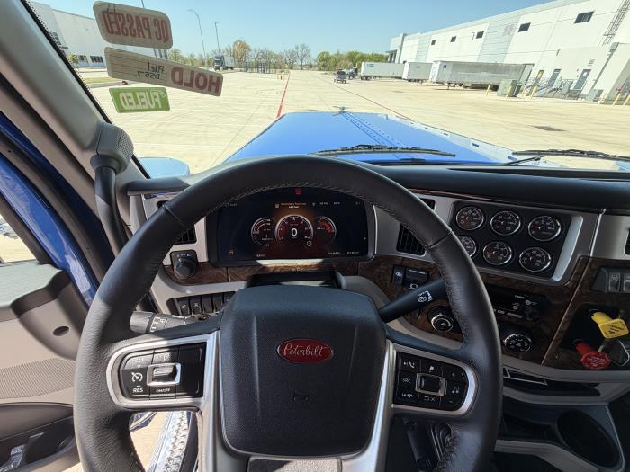 2027 Peterbilt 589-22