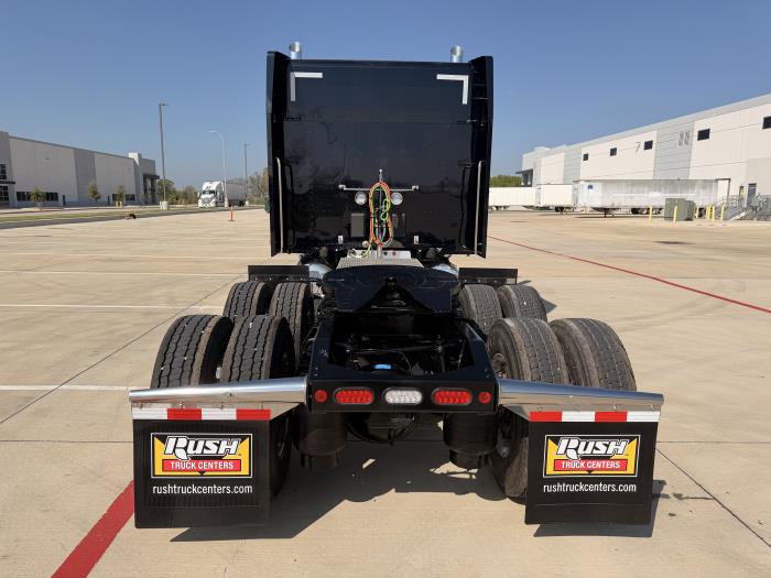 2027 Peterbilt 589-6