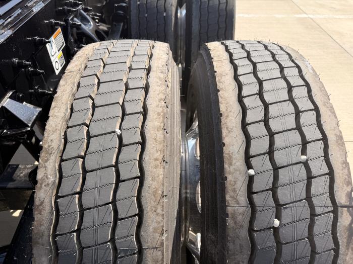 2027 Peterbilt 589-11