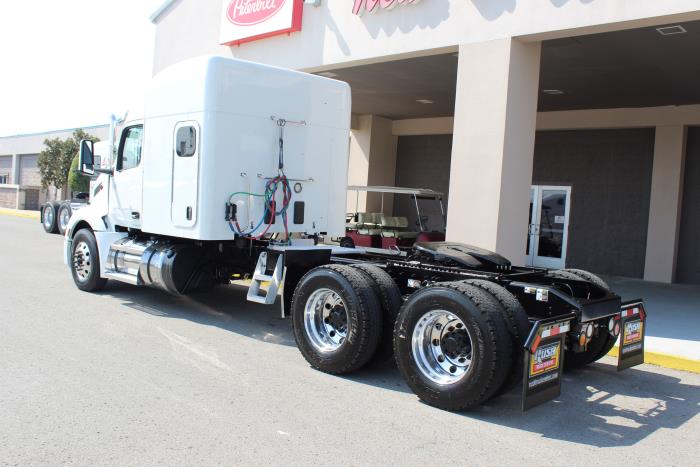 2023 Peterbilt 579-3