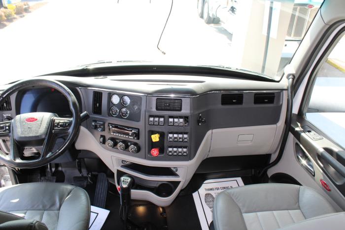 2023 Peterbilt 579-15