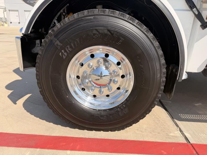 2027 Peterbilt 589-9