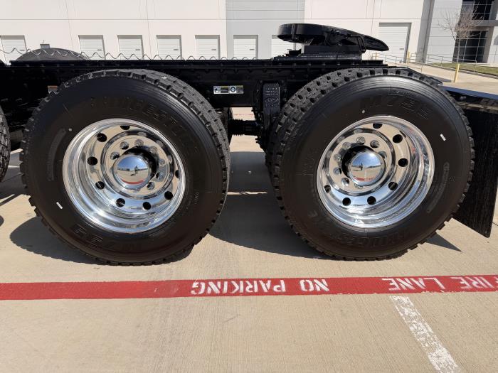 2027 Peterbilt 589-11