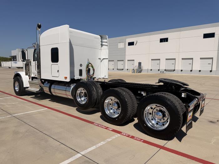 2027 Peterbilt 589-7