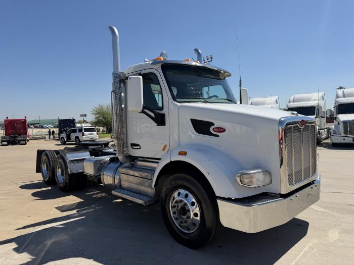 2021 Peterbilt 567-6