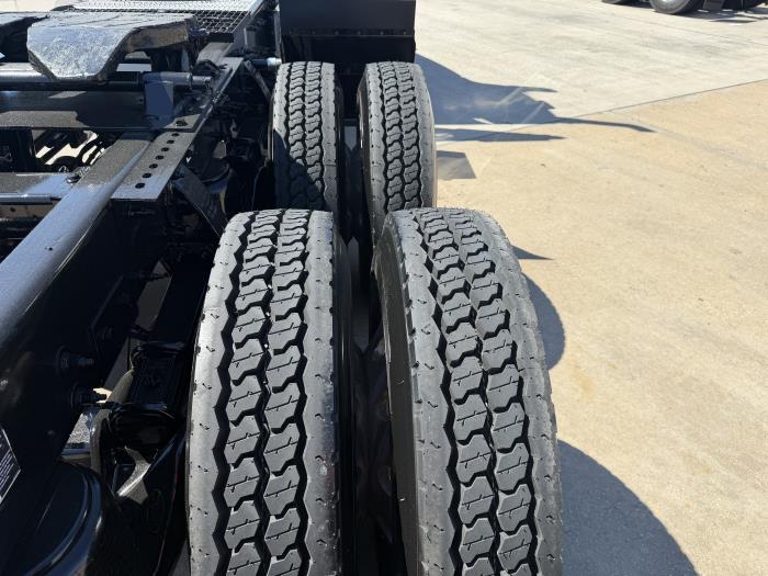 2021 Peterbilt 567-13