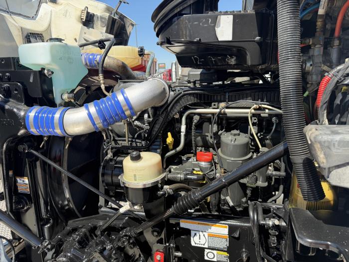 2021 Peterbilt 567-17