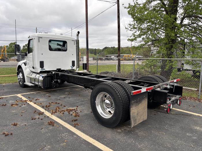 2026 Peterbilt 536-6