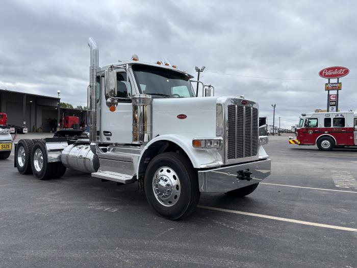 2027 Peterbilt 589-1