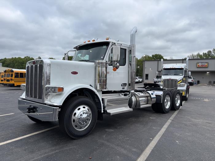 2027 Peterbilt 589-0