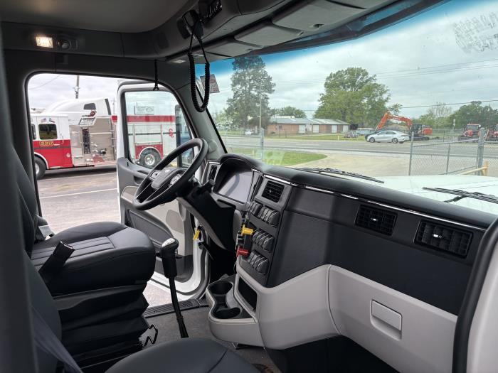 2027 Peterbilt 589-9
