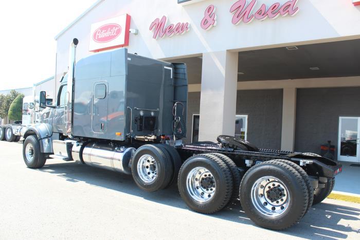 2025 Peterbilt 567-3