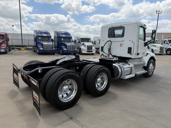 2019 Peterbilt 579-4