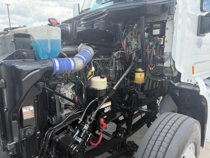 2019 Peterbilt 579-17