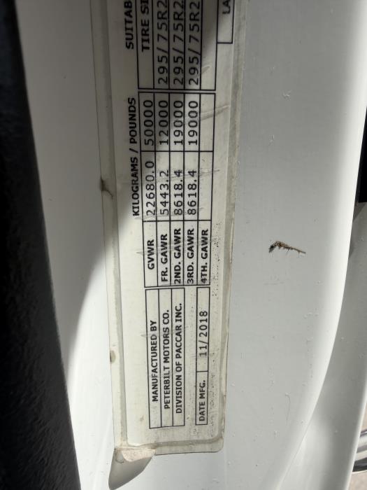 2019 Peterbilt 579-27