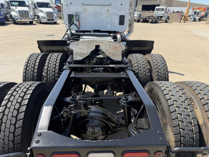 2020 Peterbilt 579-12