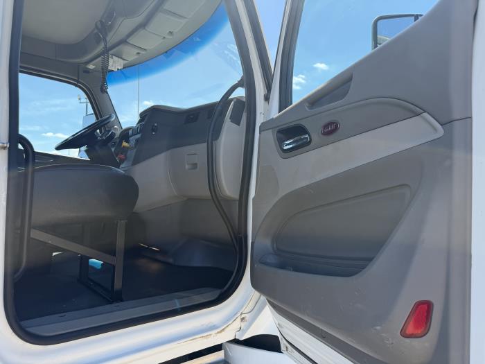 2020 Peterbilt 579-21