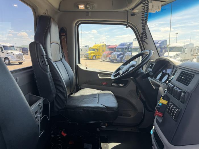 2020 Peterbilt 579-22