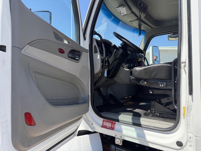2020 Peterbilt 579-23