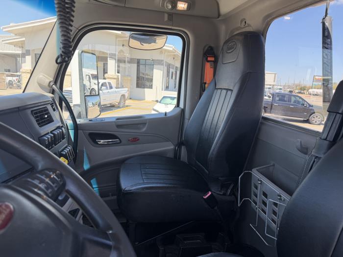 2020 Peterbilt 579-24