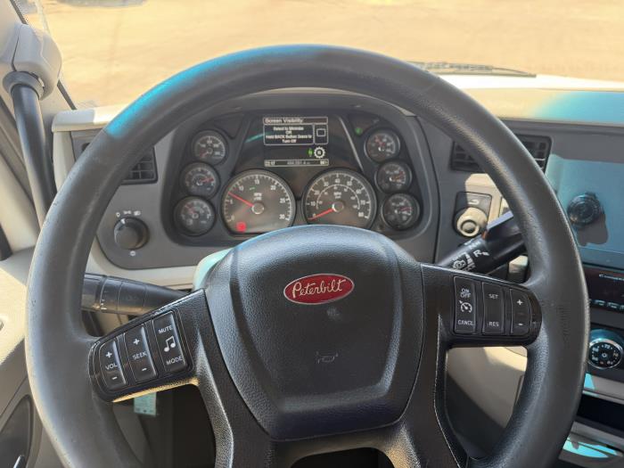 2020 Peterbilt 579-29