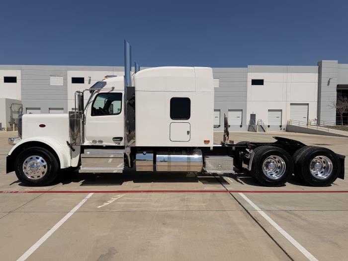 2027 Peterbilt 589-9