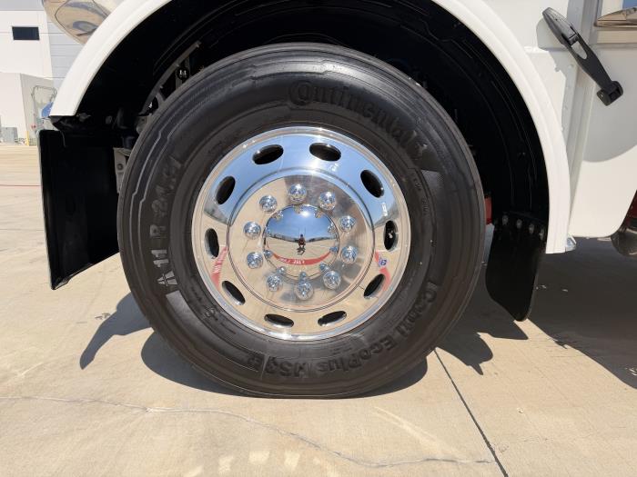 2027 Peterbilt 589-10