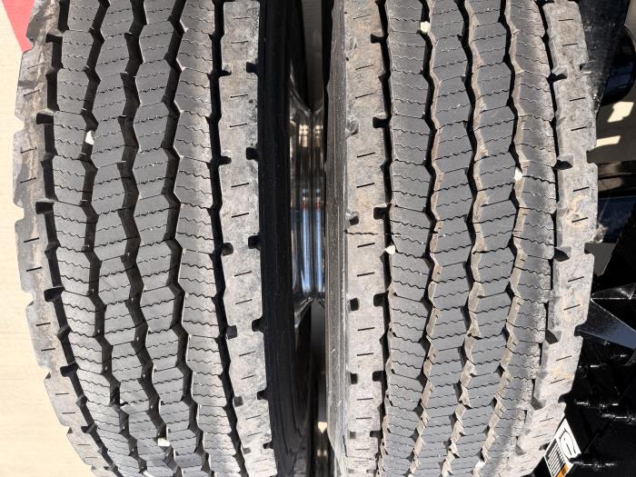 2027 Peterbilt 589-12